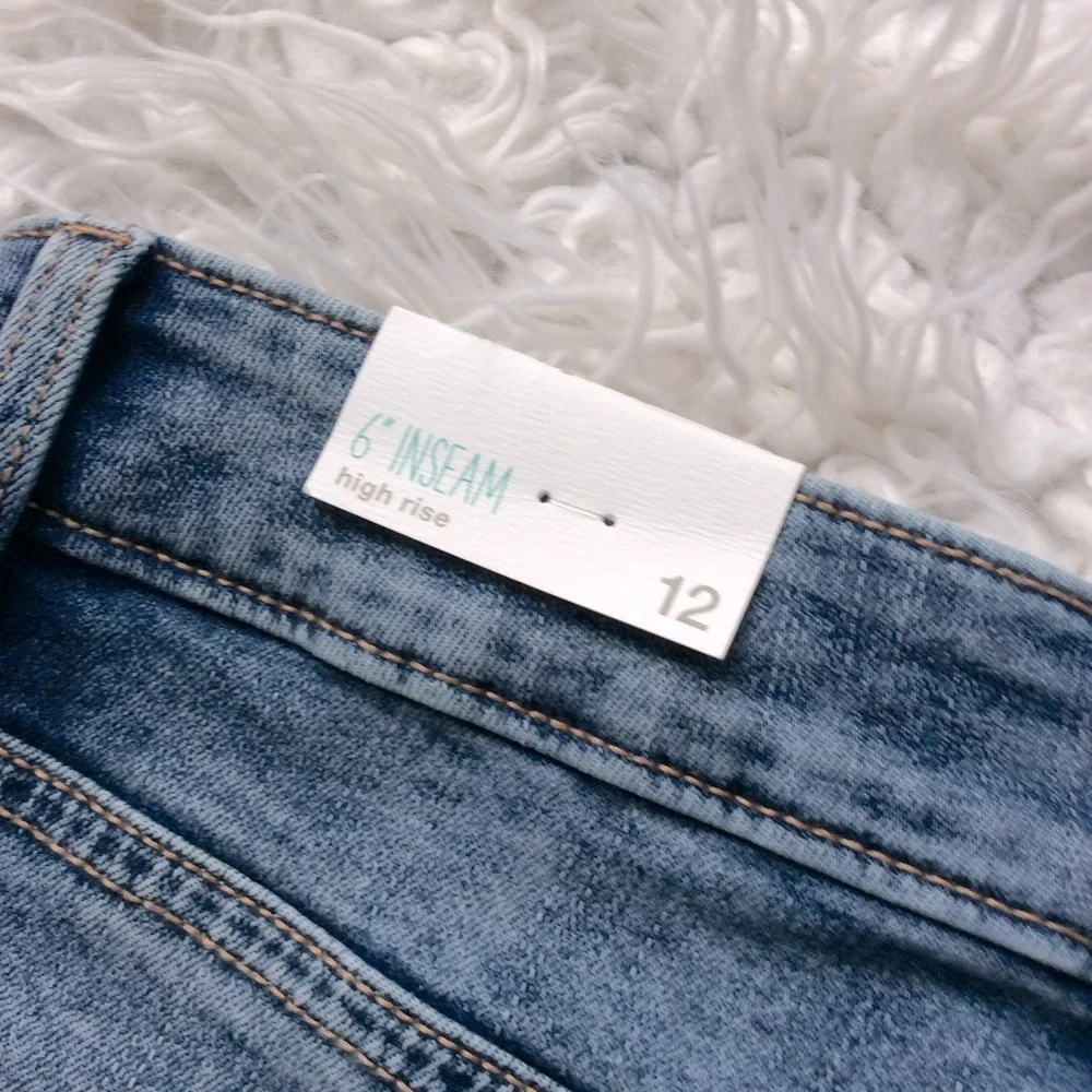 NWT Maurice’s High Rise Denim Shorts